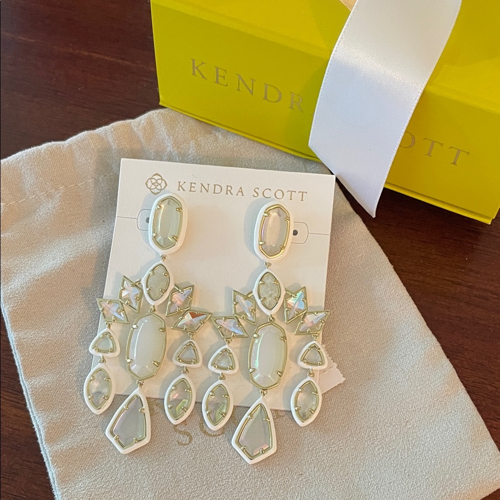 Kendra Scott Greta Statement Earrings White Mix